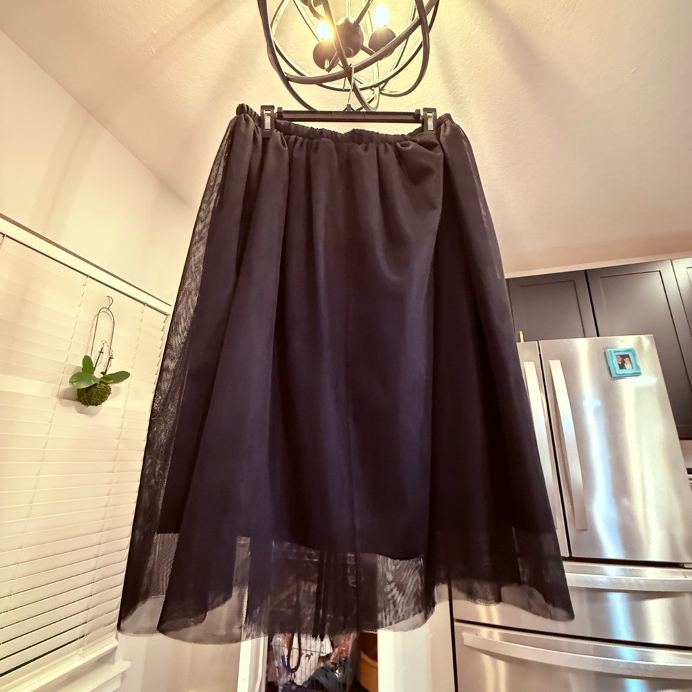 Banana Republic Women’s FULL TULLE Sex In The City  Black Skirt